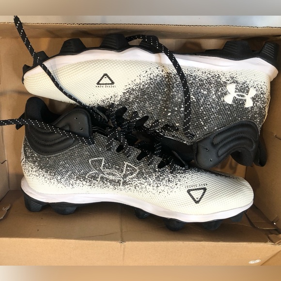 Under Armour Men’s Spotlight Franchise RM 2.0 Football Cleats—Size 12 - Picture 2 of 13